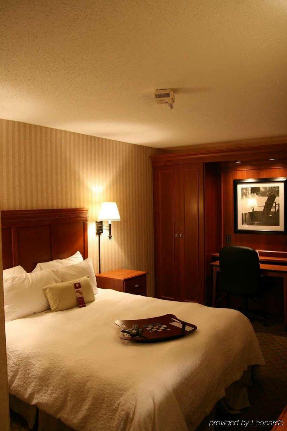Hampton Inn Шарлотсвілл Екстер'єр фото